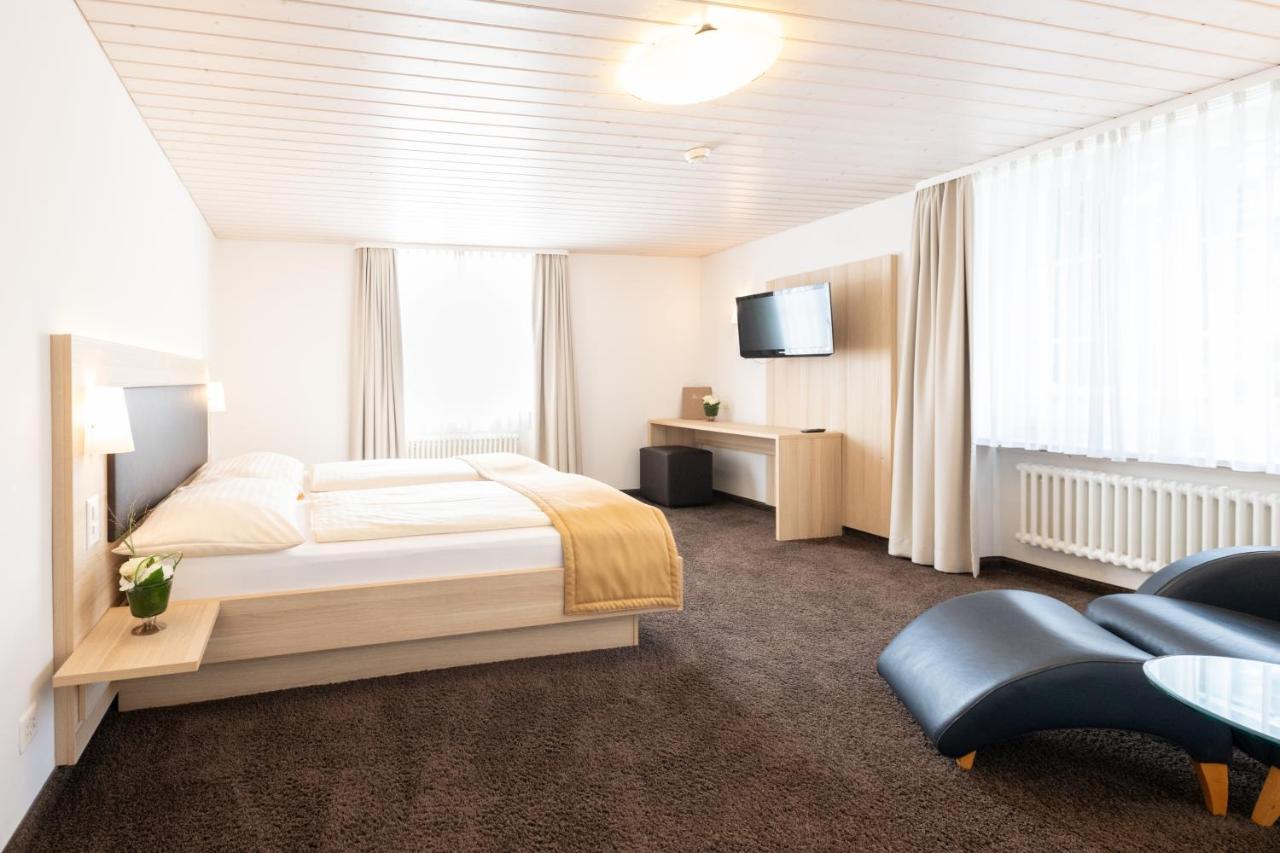 Hotel Zum Goldenen Kreuz 프라우엔펠트 외부 사진