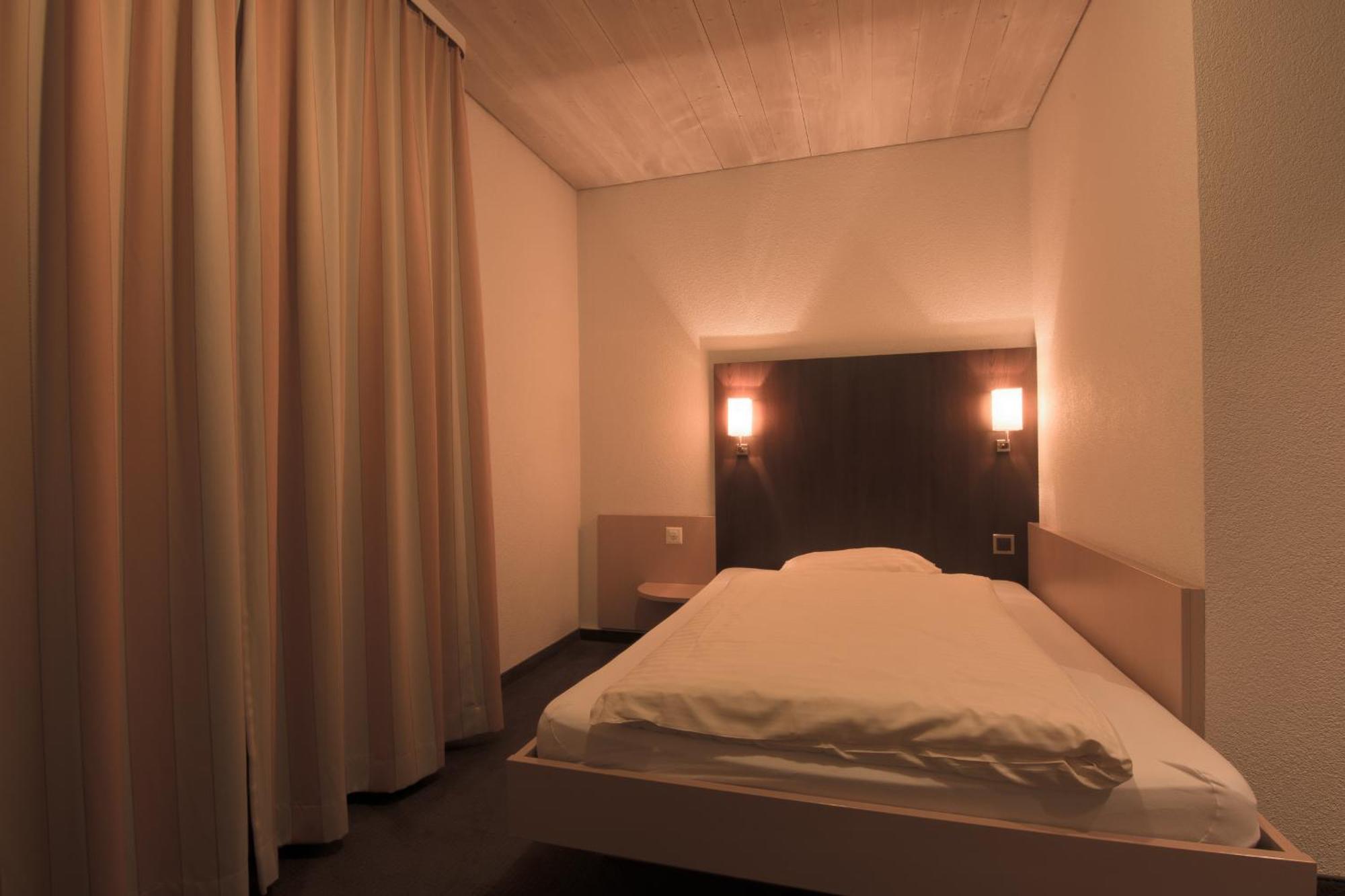 Hotel Zum Goldenen Kreuz 프라우엔펠트 객실 사진