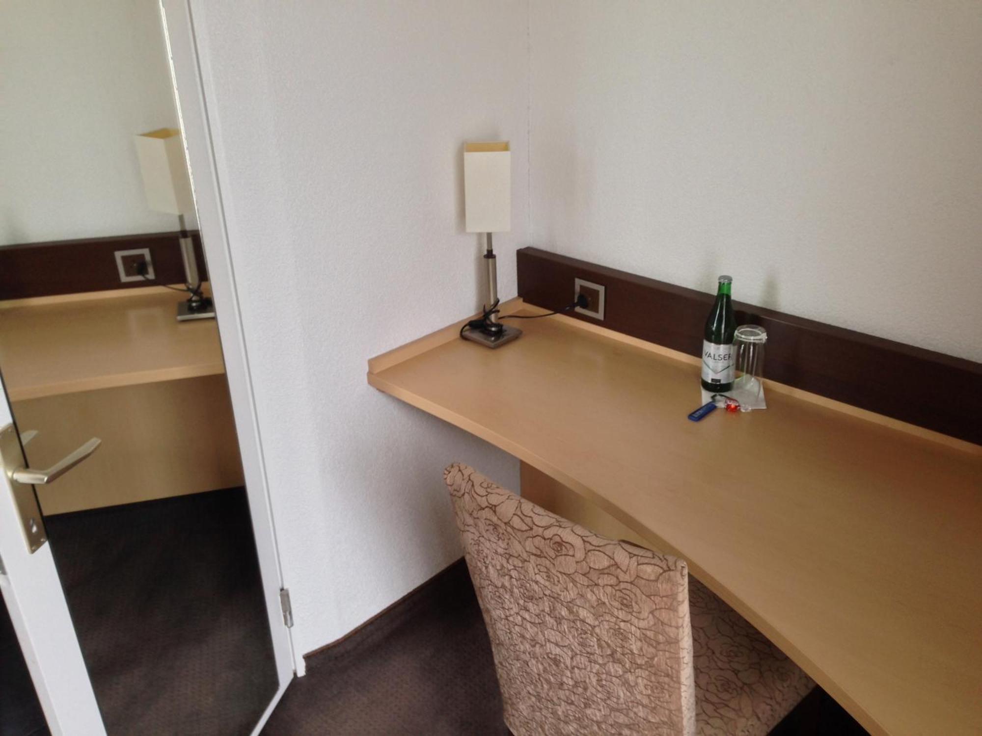 Hotel Zum Goldenen Kreuz 프라우엔펠트 객실 사진